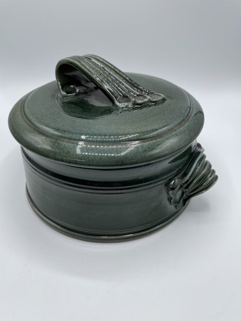 Cocotte ou terrine vintage ancienne en terre cuite émaillée vert bouteille – Image 3