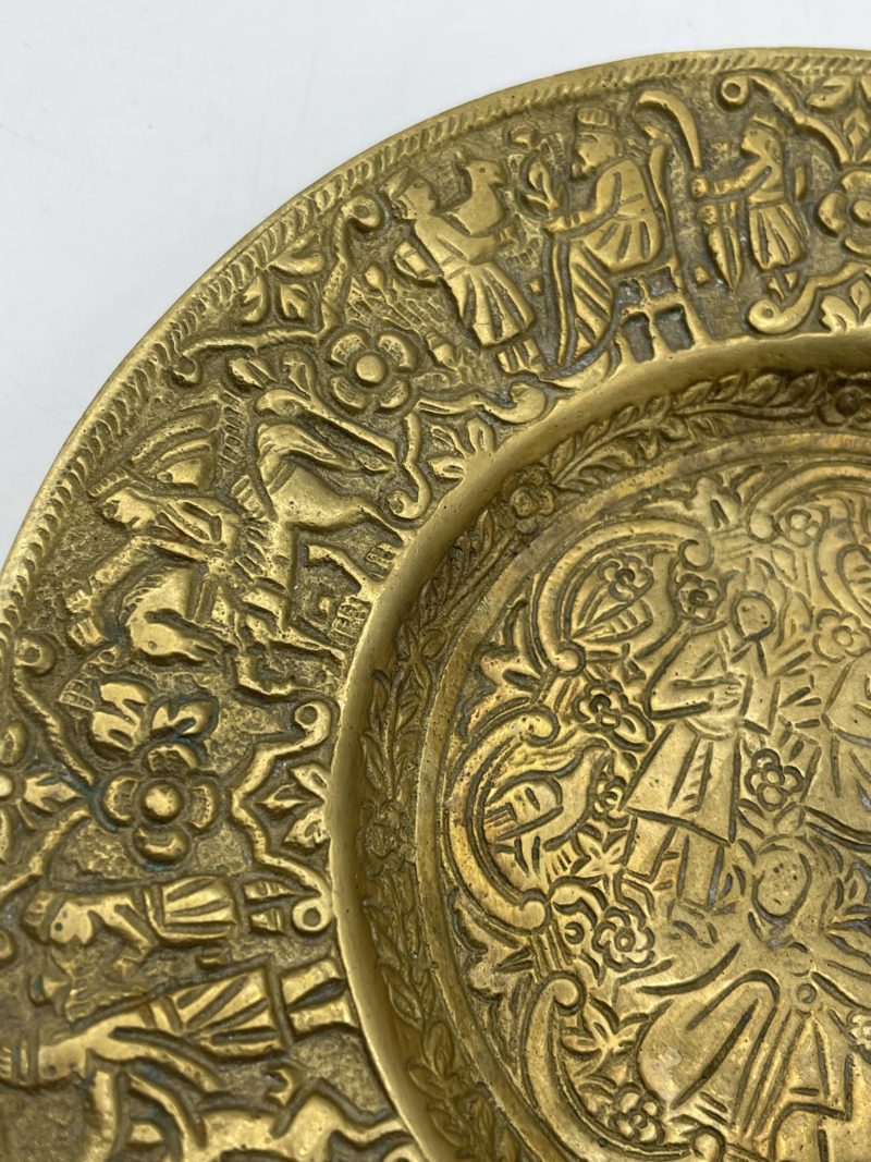 Coupelle ou dessous de tasse vintage en laiton gravé – Image 5
