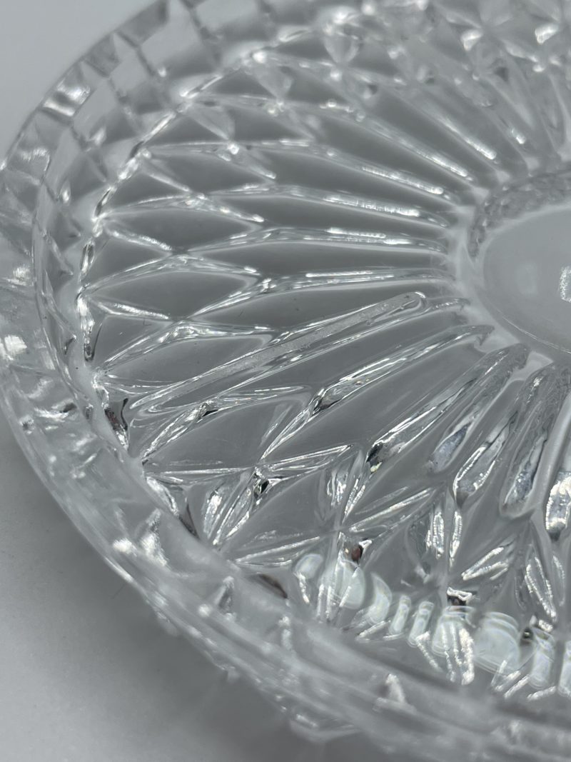 Duo dessous de plat et dessous de bouteille en verre ciselé vintage – Image 4
