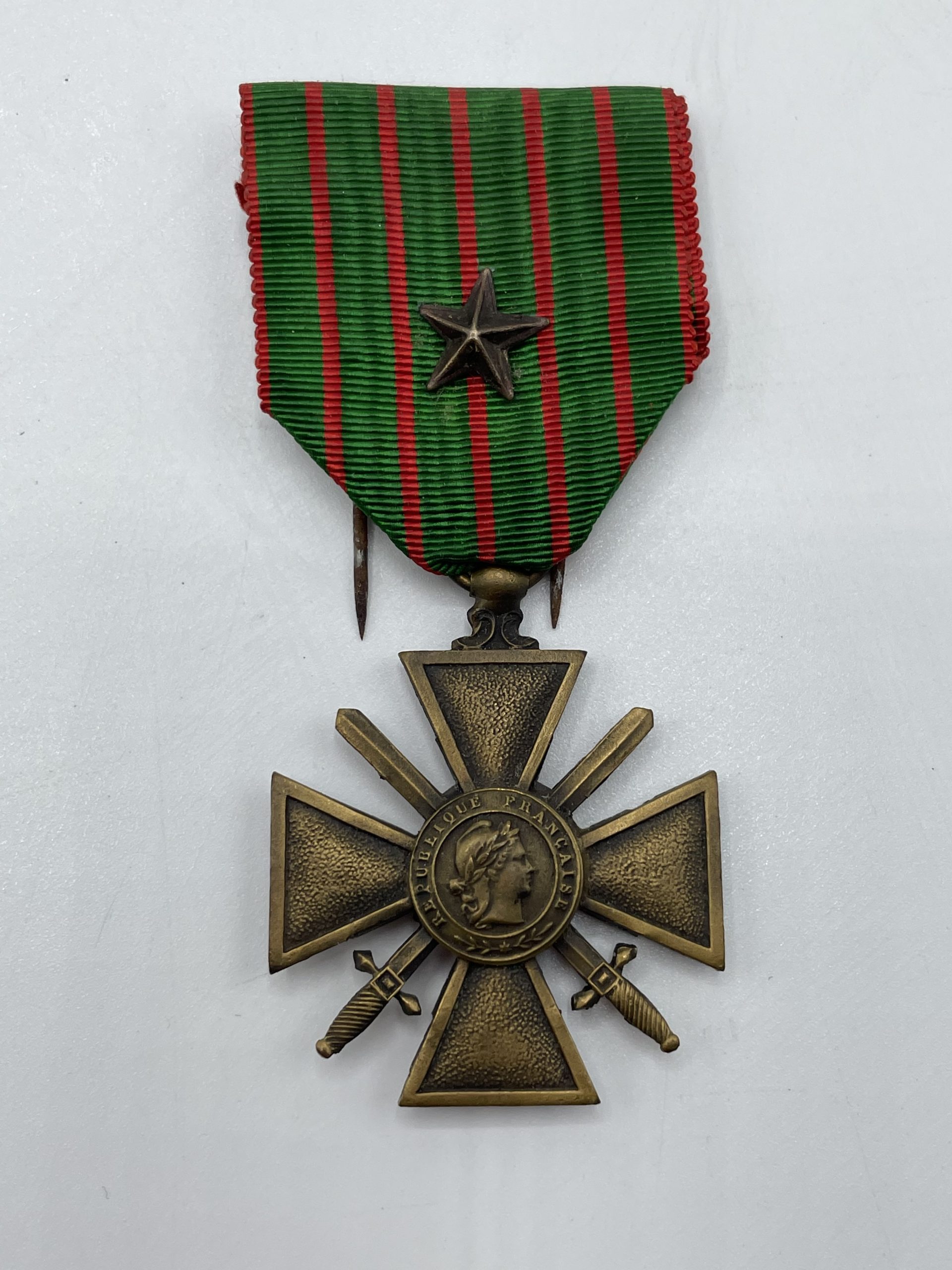 Médailles Décorations Militaires, Croix de Guerre, médailles pendantes