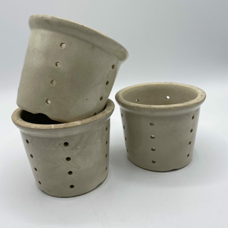 moule faisselle fromage ancien vaisselle vintage ceramique