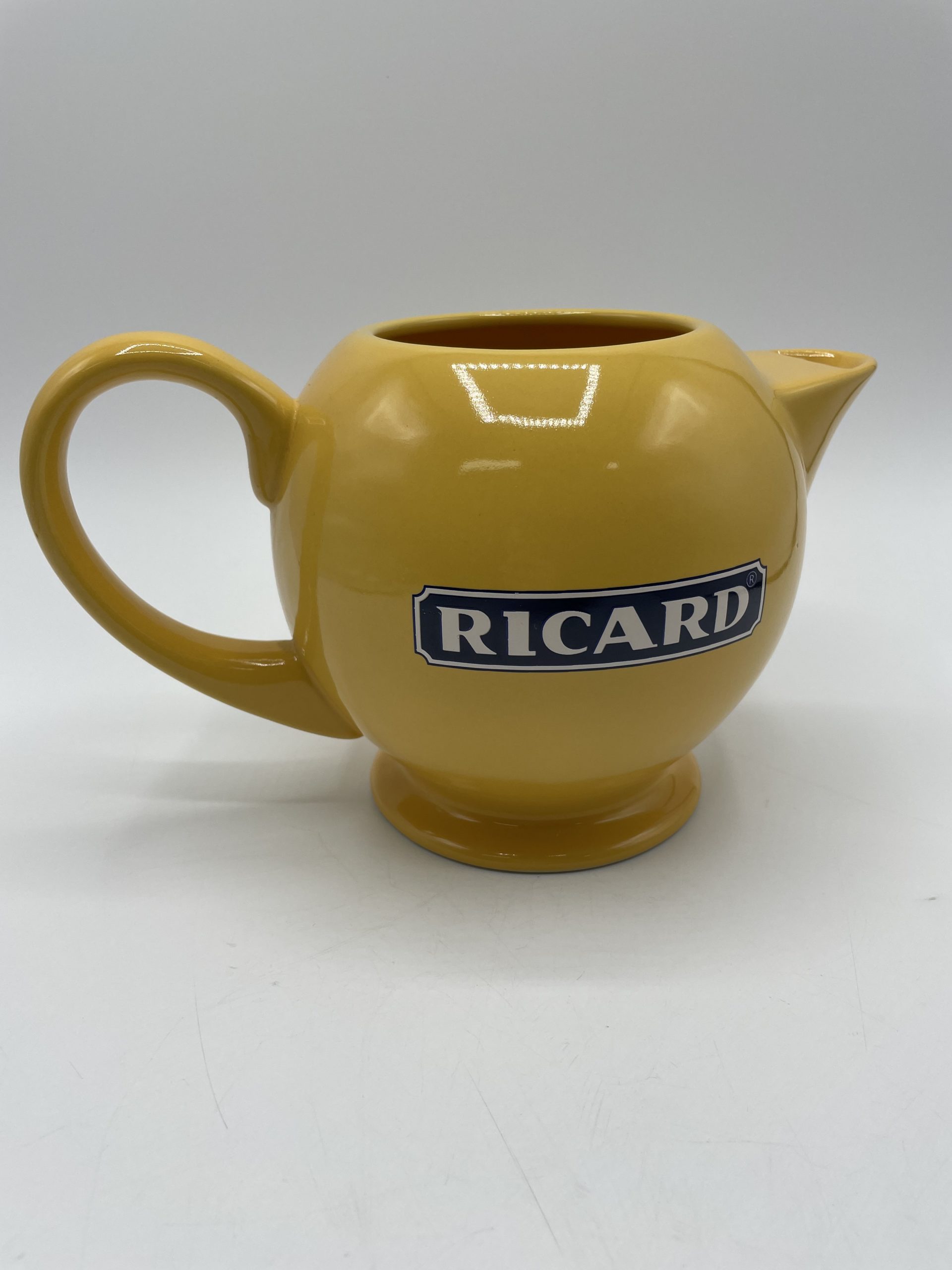 pichet carafe cruche ricard pastis vinatge ancien jaune