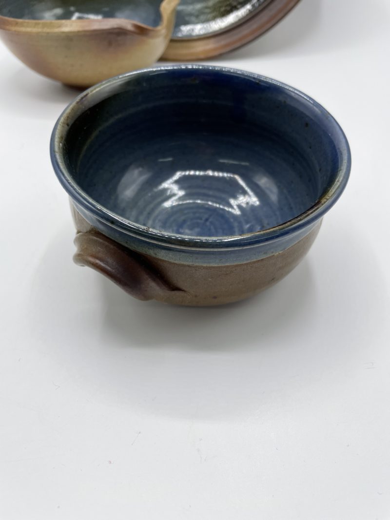 Plats de service en grès bleu et fauve – Image 9
