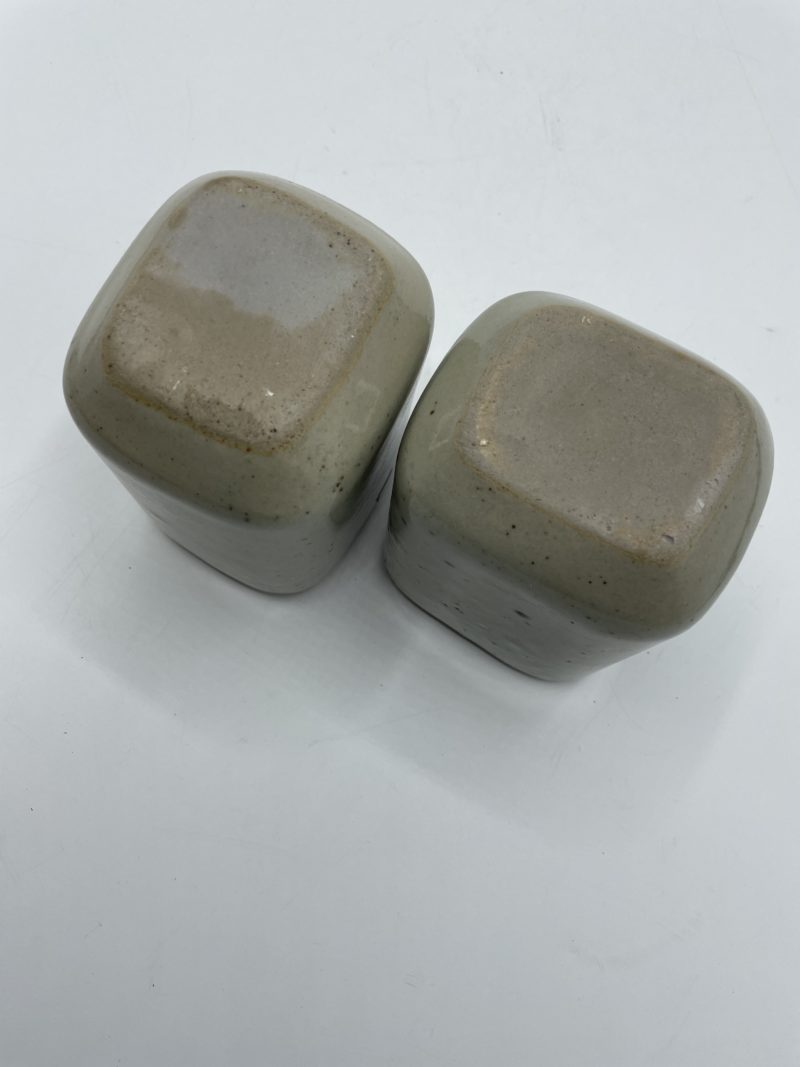 Duo de petits pots en grès vintage – Image 3