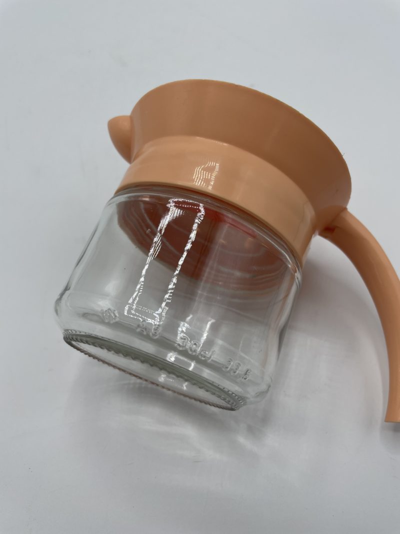 Presse agrume vintage en verre et couvercle avec bec verseur plastique – Image 3
