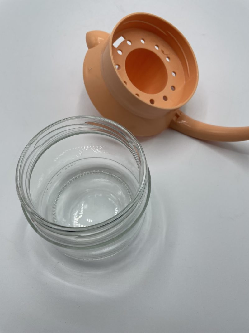 Presse agrume vintage en verre et couvercle avec bec verseur plastique – Image 2