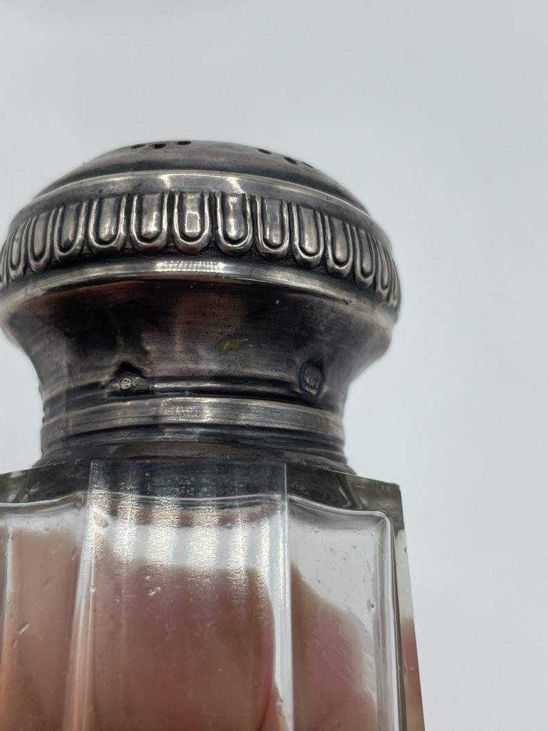 Duo salière et poivrière vintage en métal argenté – Image 2