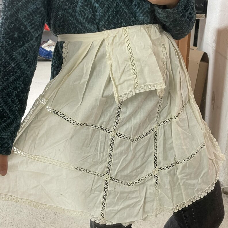 tablier ancien vintage dentelle