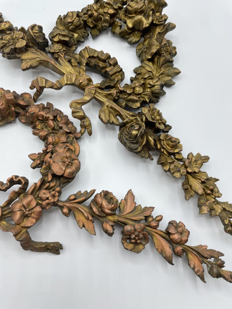 Lot de 2 ornements à crête en bronze – Image 3