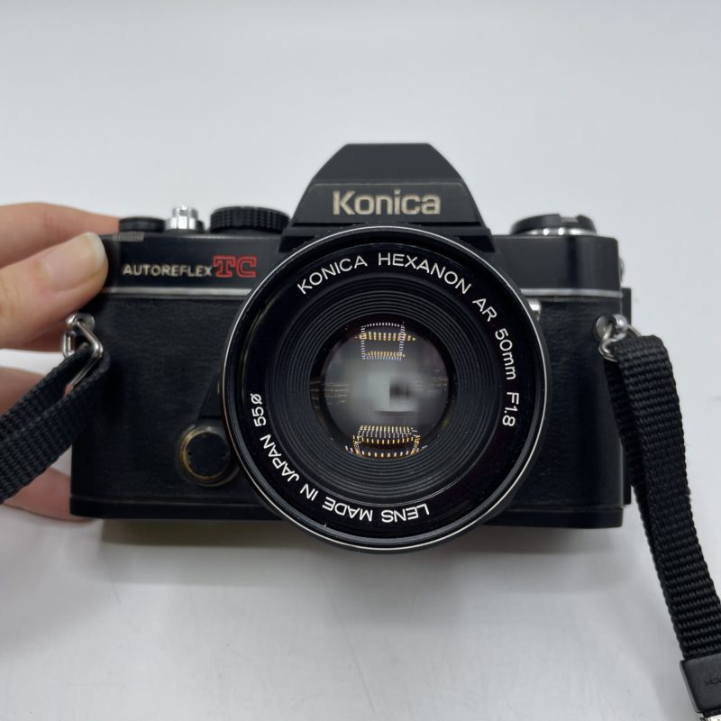 boitier appareil photo vintage ancien konica autoreflex tc