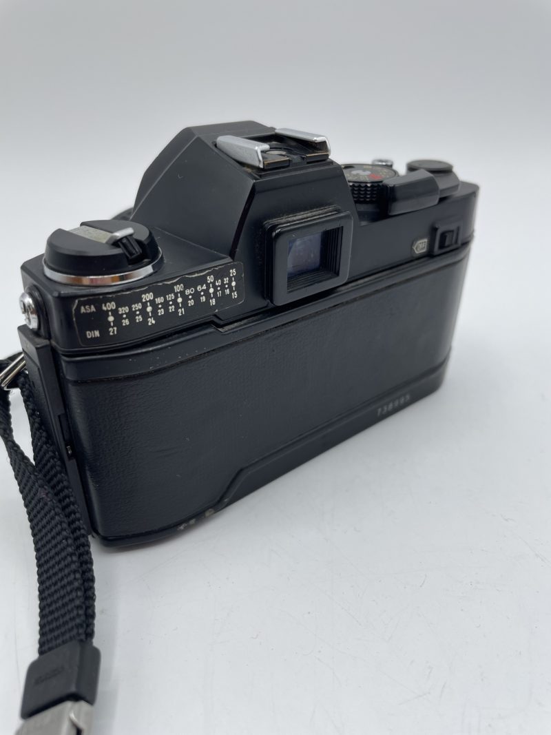 Boîtier appareil photo ancien vintage Konica Autoreflex TC – Image 6