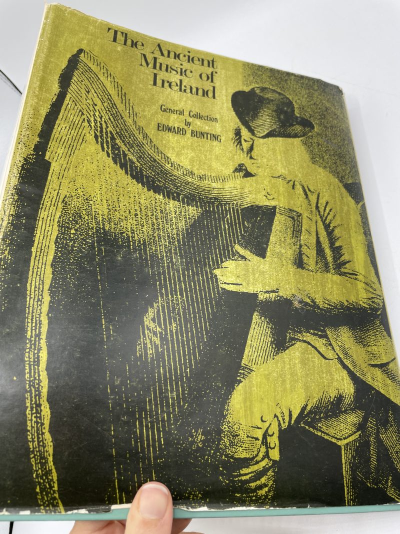 Lot de 2 livres de collection « The ancient music of Ireland » et « The Irish and Highland Harps » – Image 2