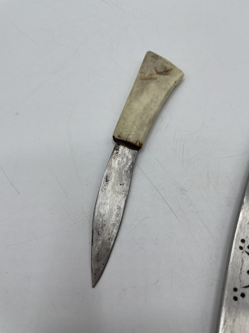 Couteau de chasse style manchette khukuri avec manche en corne – Image 12