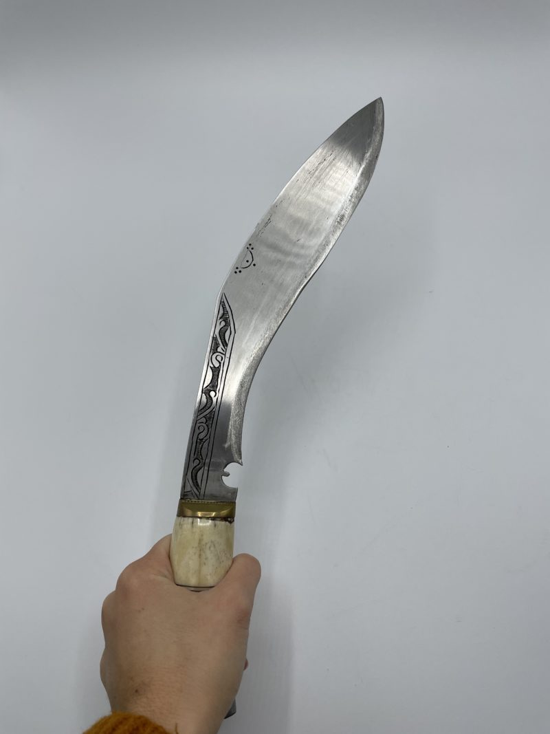 Couteau de chasse style manchette khukuri avec manche en corne – Image 3