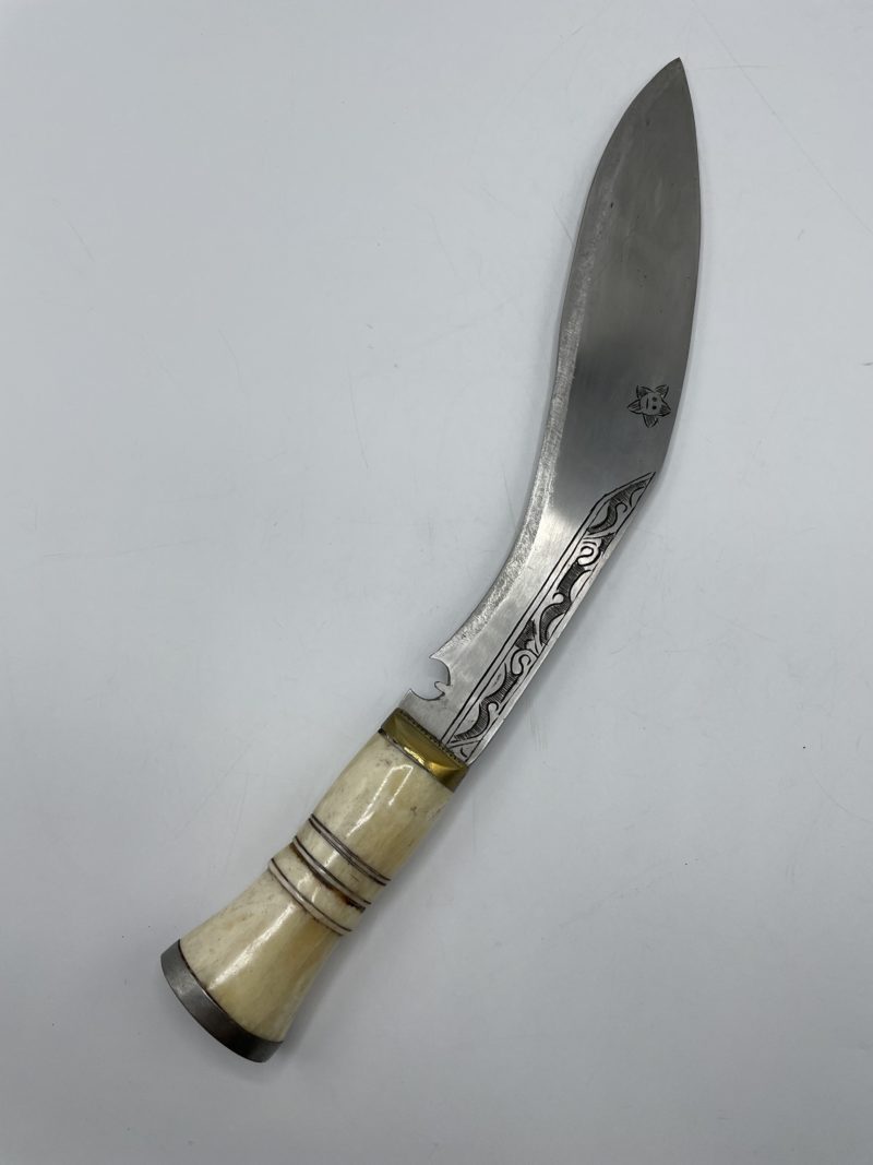Couteau de chasse style manchette khukuri avec manche en corne – Image 4