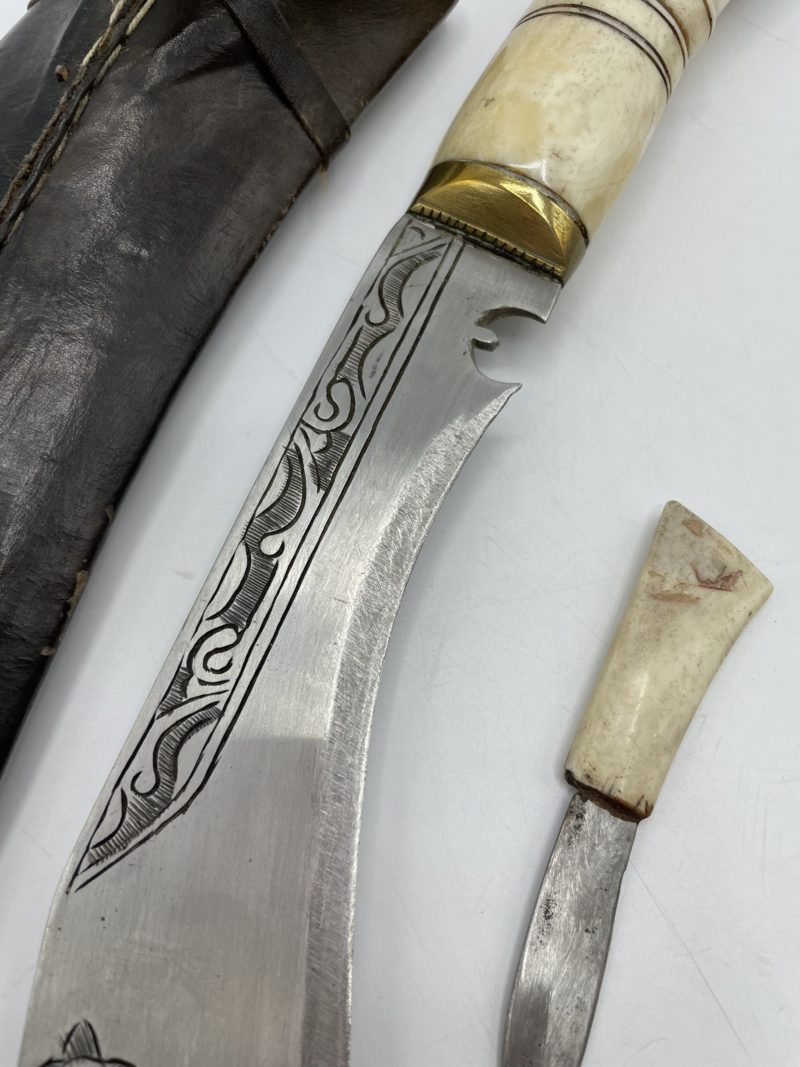 Couteau de chasse style manchette khukuri avec manche en corne – Image 9