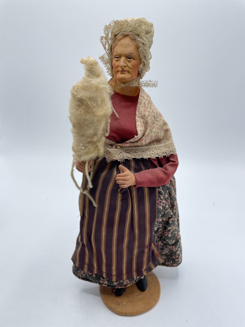 Trio grands santons collection S JOUGLAS pêcheur, bohémien et fileuse de coton – Image 10