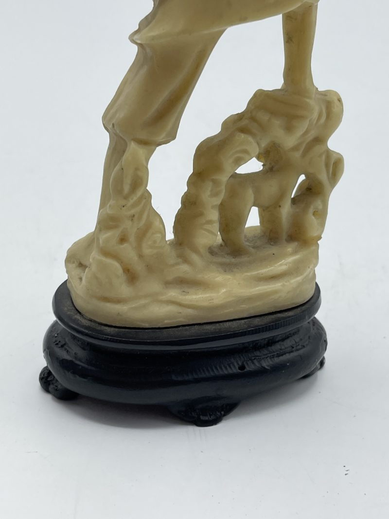 Duo statuettes asiatiques en résine vintage – Image 5