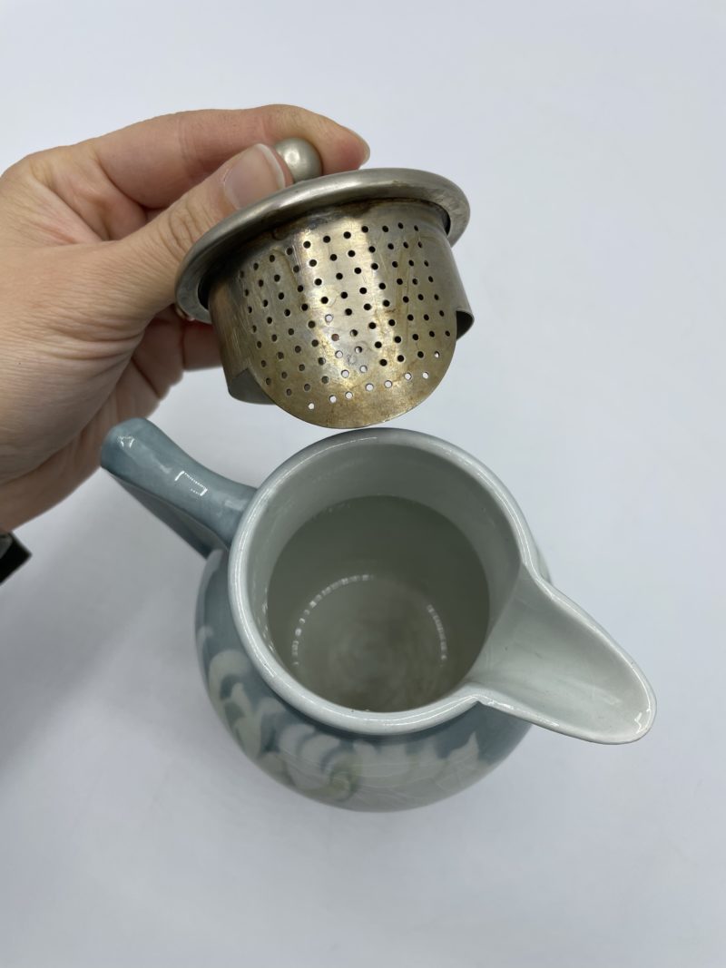 Jolie théière vintage en faïence Keller Guerin Luneville avec infuseur – Image 8