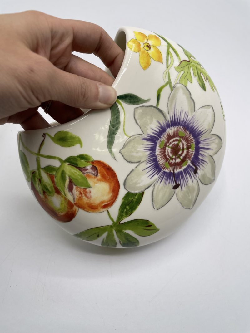 Duo de collection vase dei lune coupelle porcelaine de Giens Passiflore Agathe Charlot – Image 5