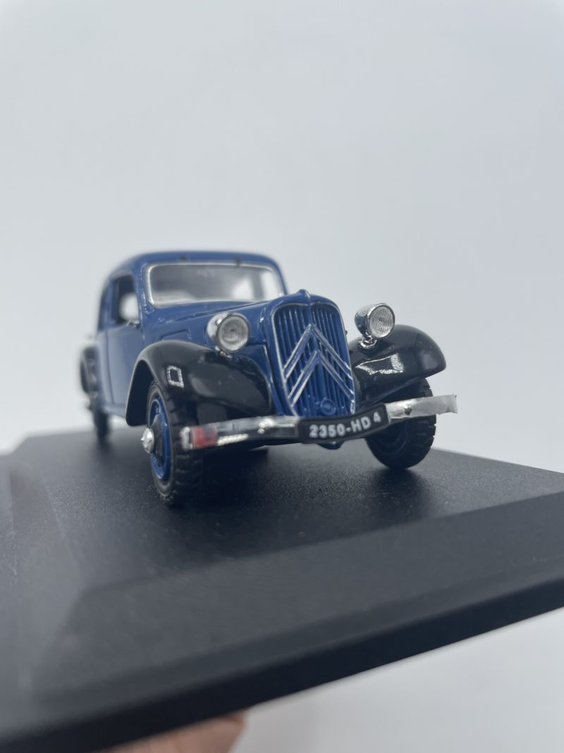 Voiture reproduction miniature Citroën Traction 7C 1938 – Image 5