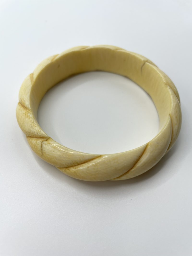 Lot bracelets vintage façon ivoire – Image 2