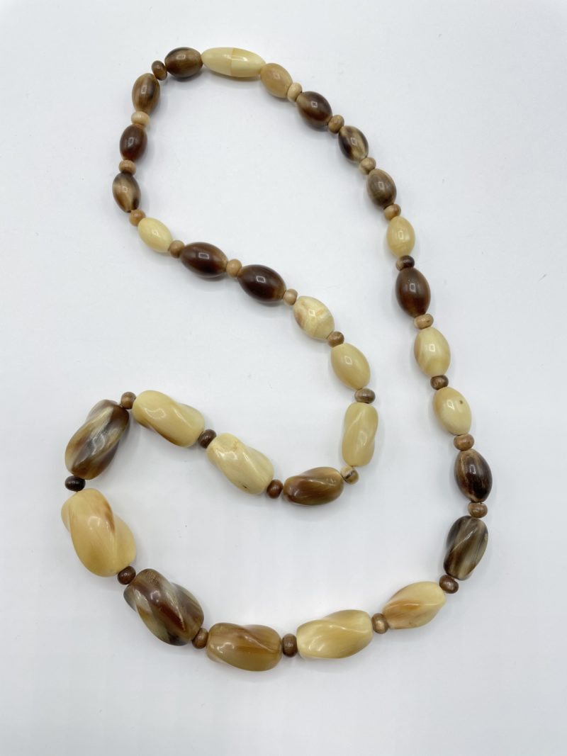 Sautoir pierres beige et café – Image 3