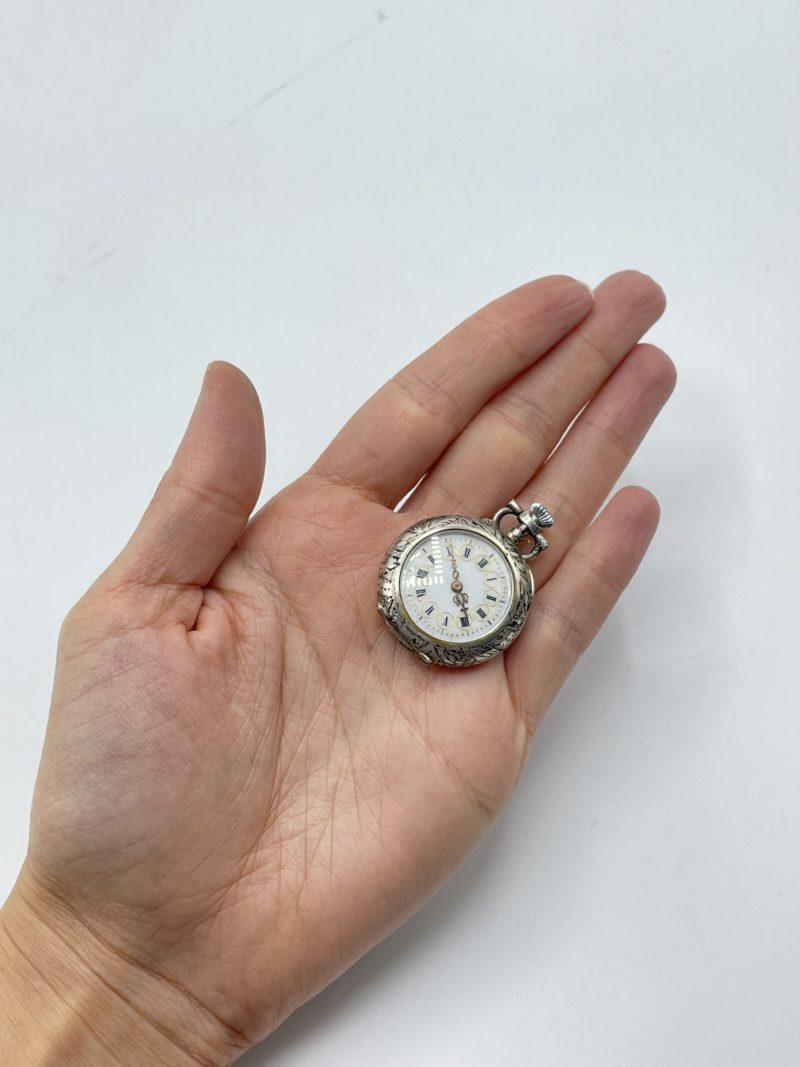 Pendentif montre à gousset gravée – Image 2