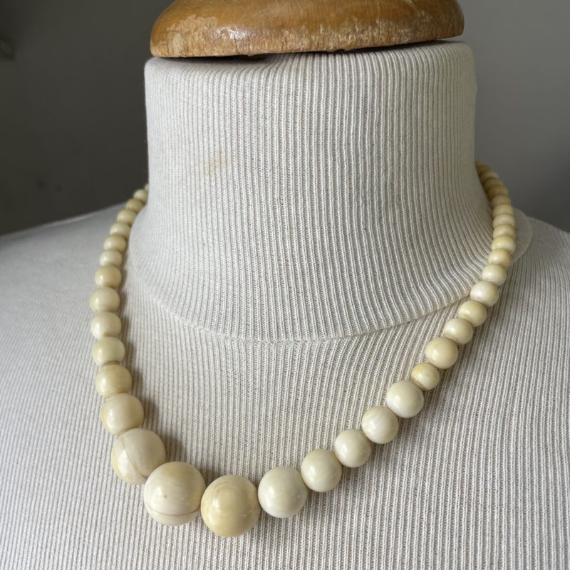 collier perle beige bijou vintage