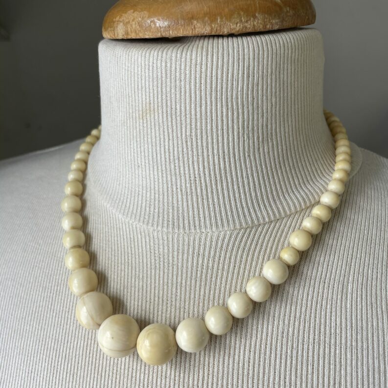 collier perle beige bijou vintage