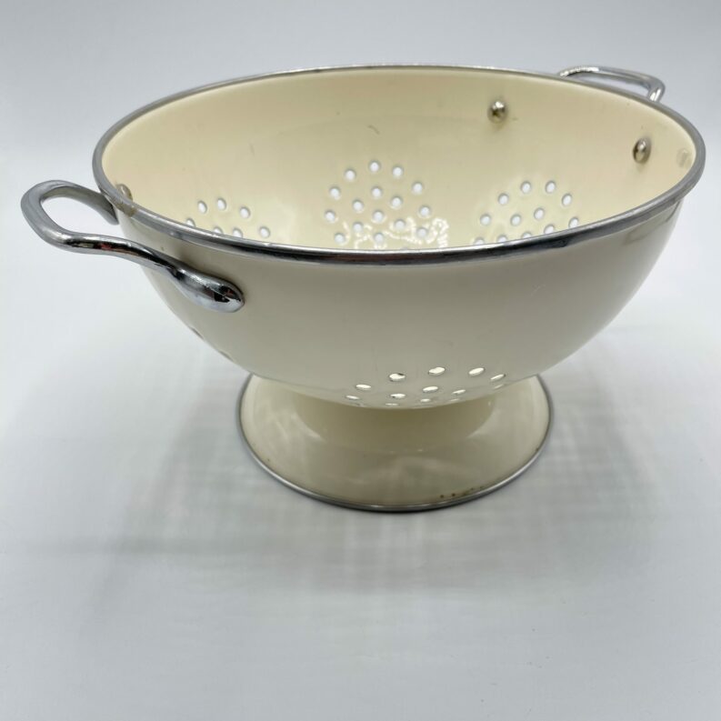 passoire email beige vaisselle vintage