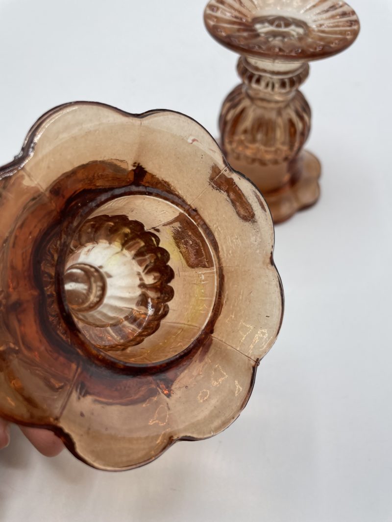Duo bougeoirs à pied en verre style art déco ambre rose saumon – Image 5