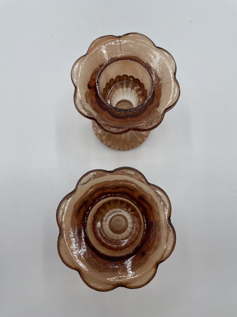 Duo bougeoirs à pied en verre style art déco ambre rose saumon – Image 3