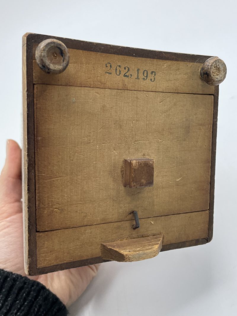 Ancien métronome vintage mécanique à ressort Maëlzel – Image 8