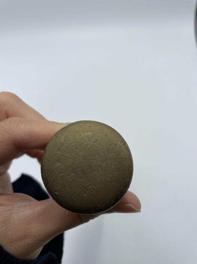 Grand pilon vintage en bronze – Image 4
