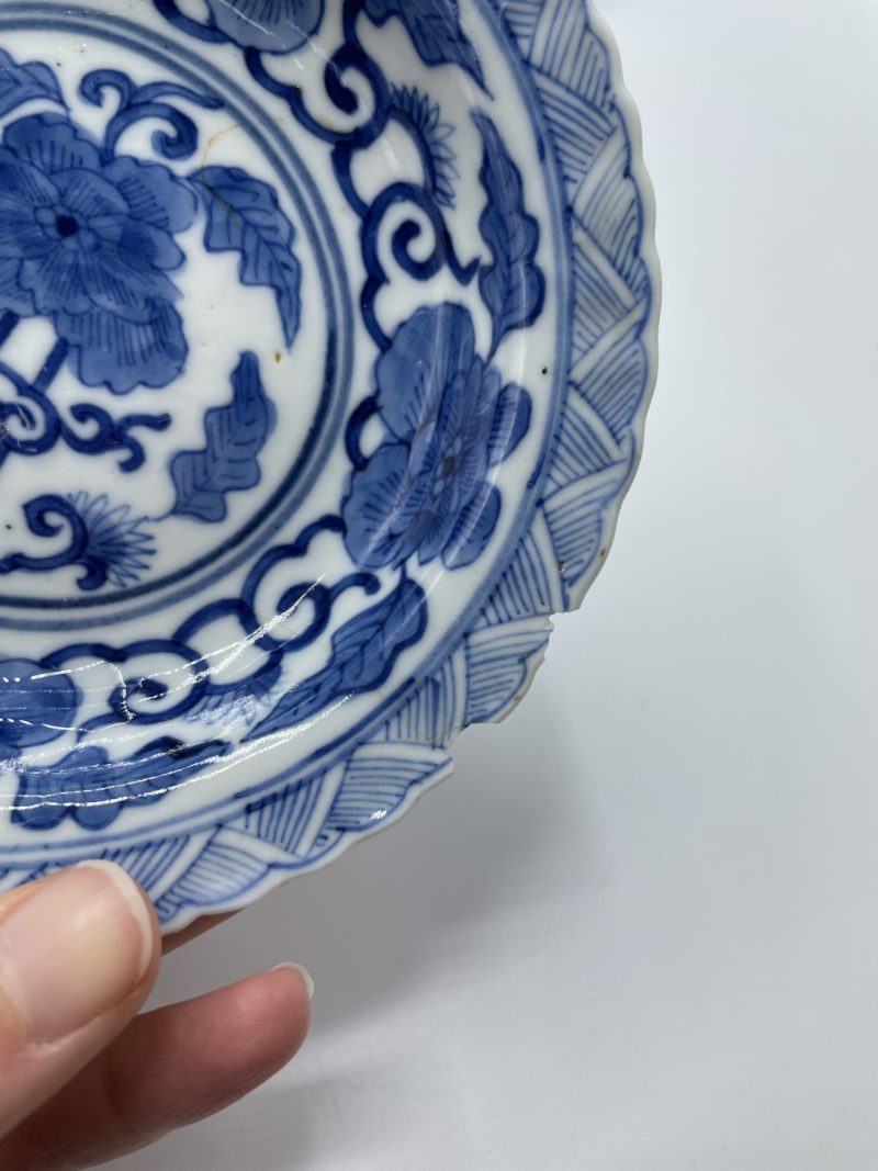 Service à thé tasses et soucoupes vintage en porcelaine de Chine – Image 7