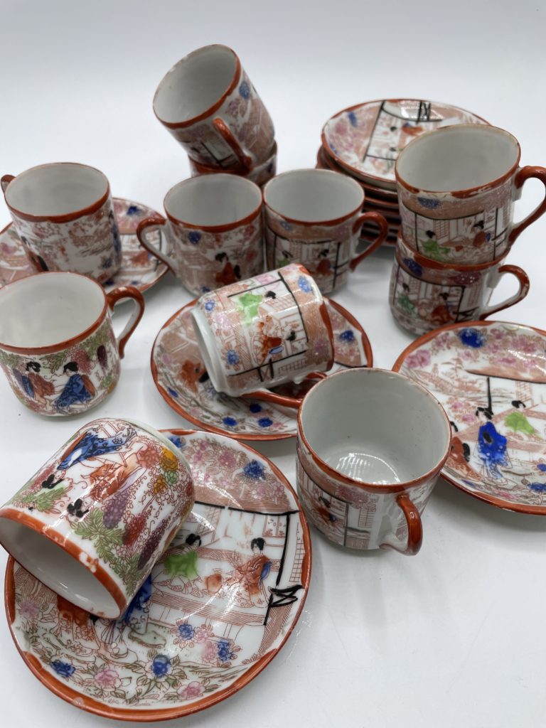 7 TASSES À CAFÉ + PORCELAINE SALINS - ART DE LA TABLE/Café / Thé - chineuse-de-merveilles