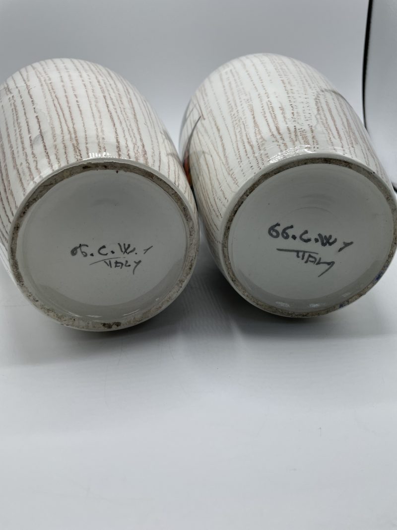 Duo de vases en céramique italiens portrait de femmes – Image 7