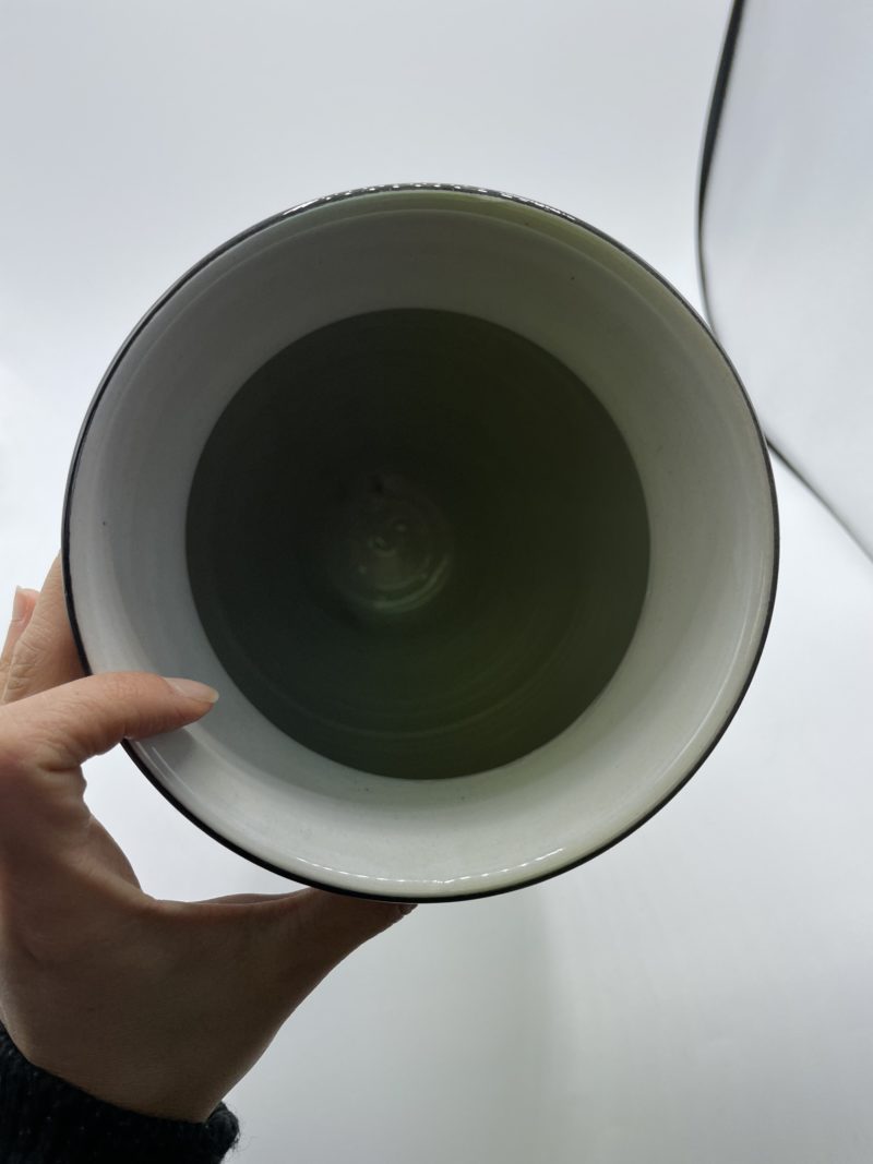 Duo de vases en céramique italiens portrait de femmes – Image 4