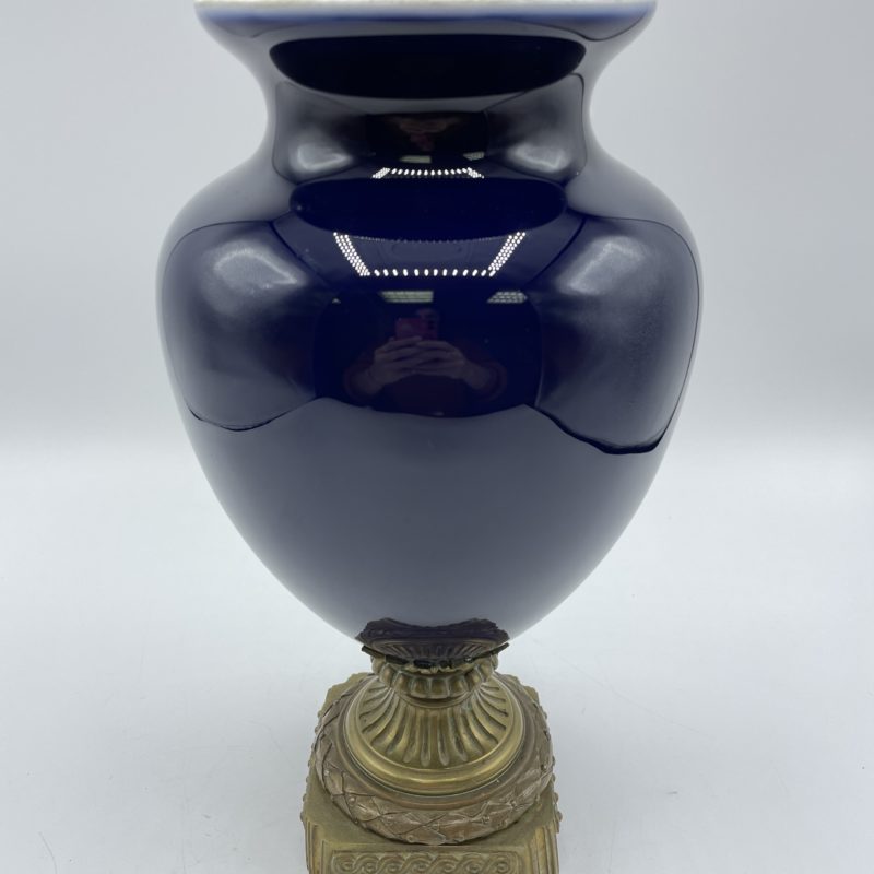 vase vintage ceramique bleu pied laiton