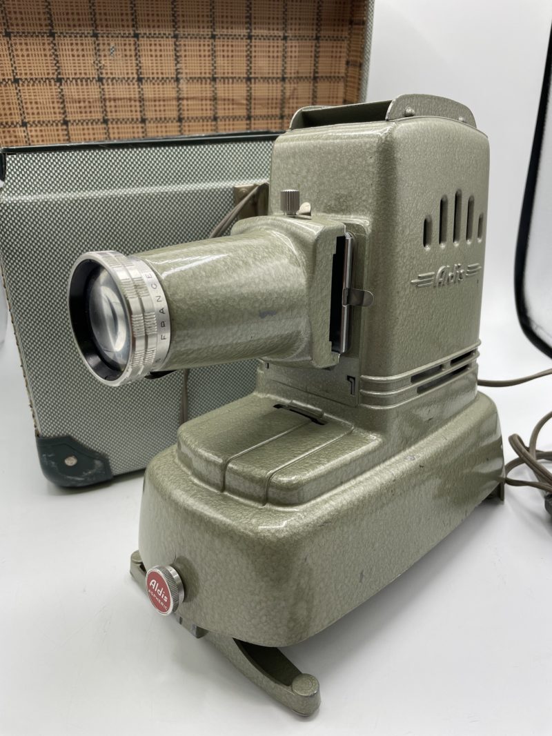 Ancien projecteur à diapositives vintage  ALDIS Aspheric – Image 11