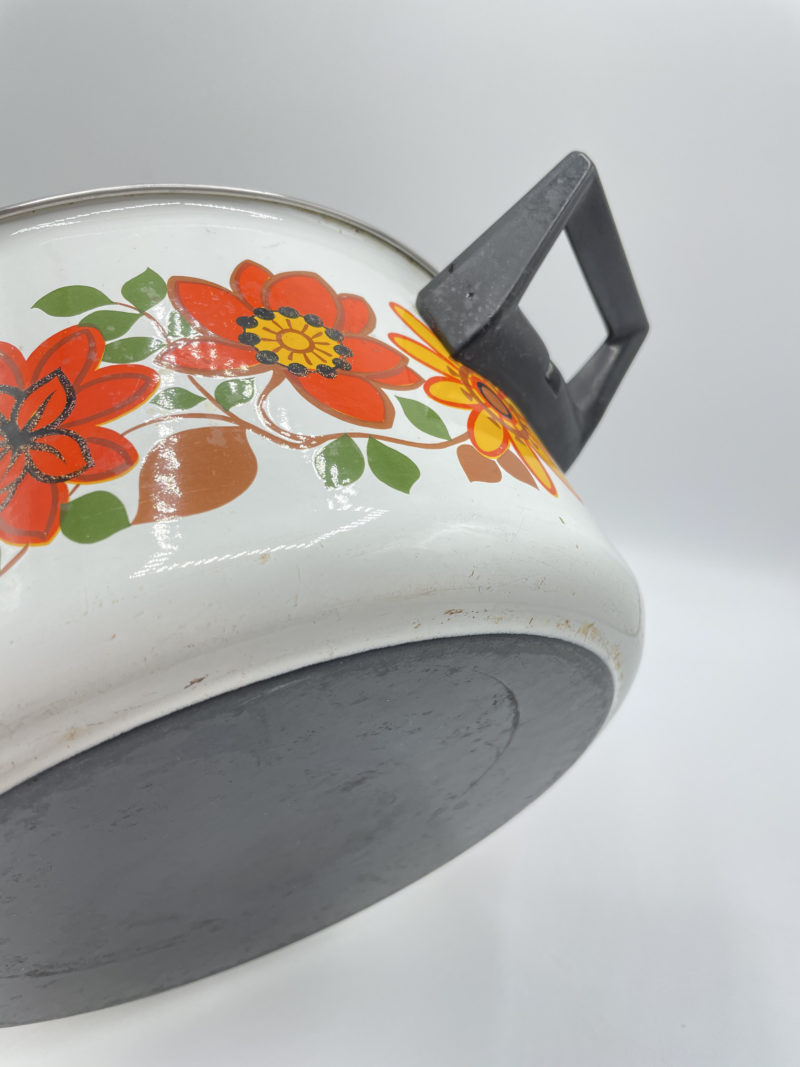 Batterie de casseroles fleuries années 70 – Image 3