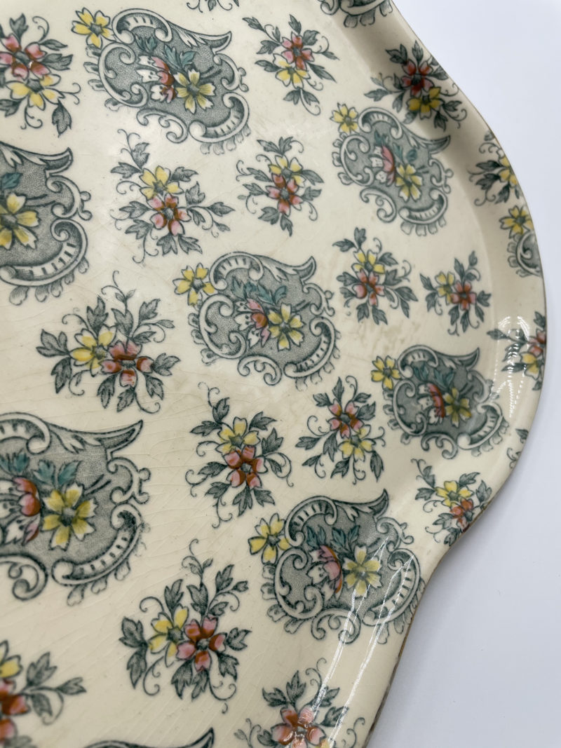 Plat vintage anglais en faïence – Image 5