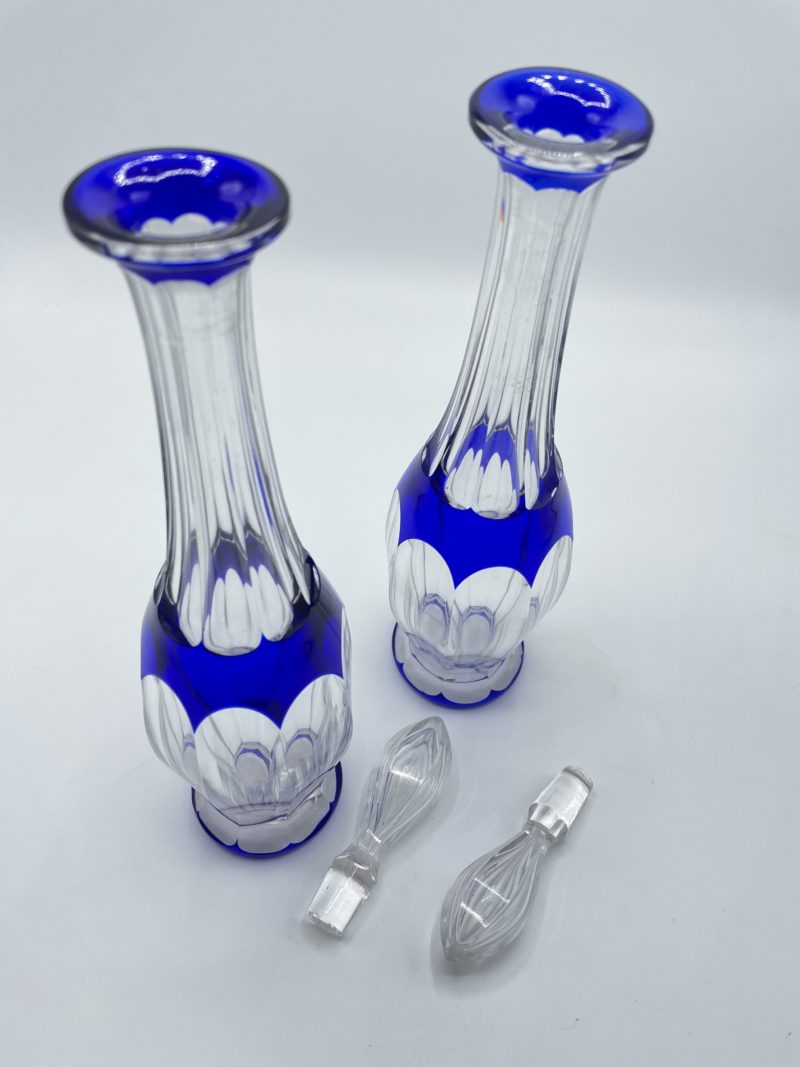 Lot de 2 carafes en cristal SAINT LOUIS modèle JOSEPH bleues – Image 2