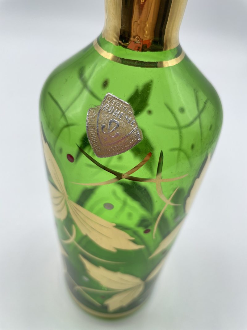 Bouteille en cristal vert de bohème – Image 3