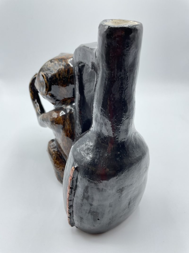 Carafe singe en céramique – Image 3