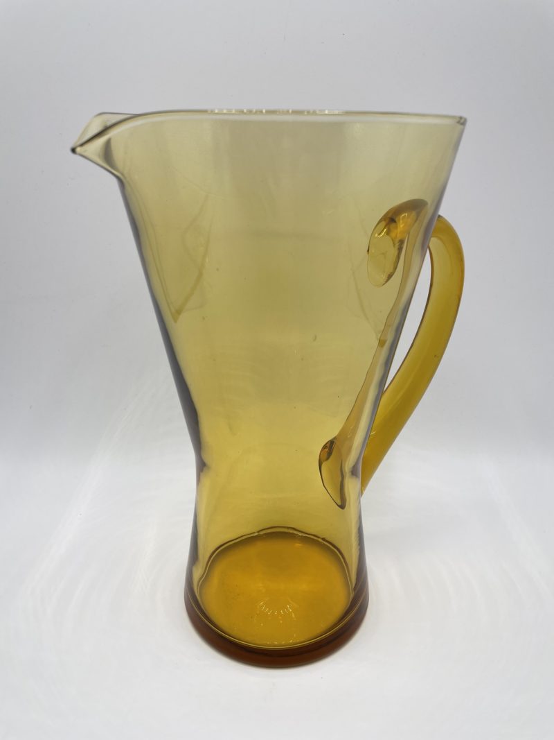 carafe au annees 0 verre ambre jaune vaisselle vintage