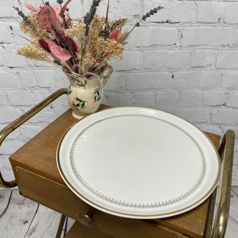 assiette resentation service vintage porcelaine lourioux blanc or dore