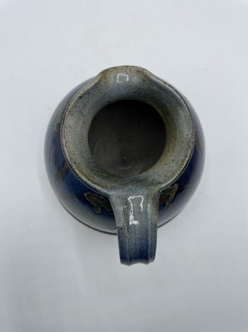 Grande cruche en grès vernissée bleue – Image 5