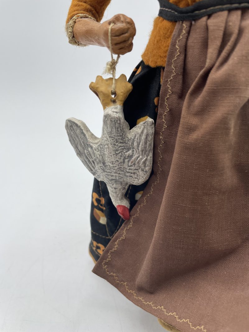 Duo de grands santons de collection Chave Aubagne Bartoumieu et la femme à la poule – Image 2